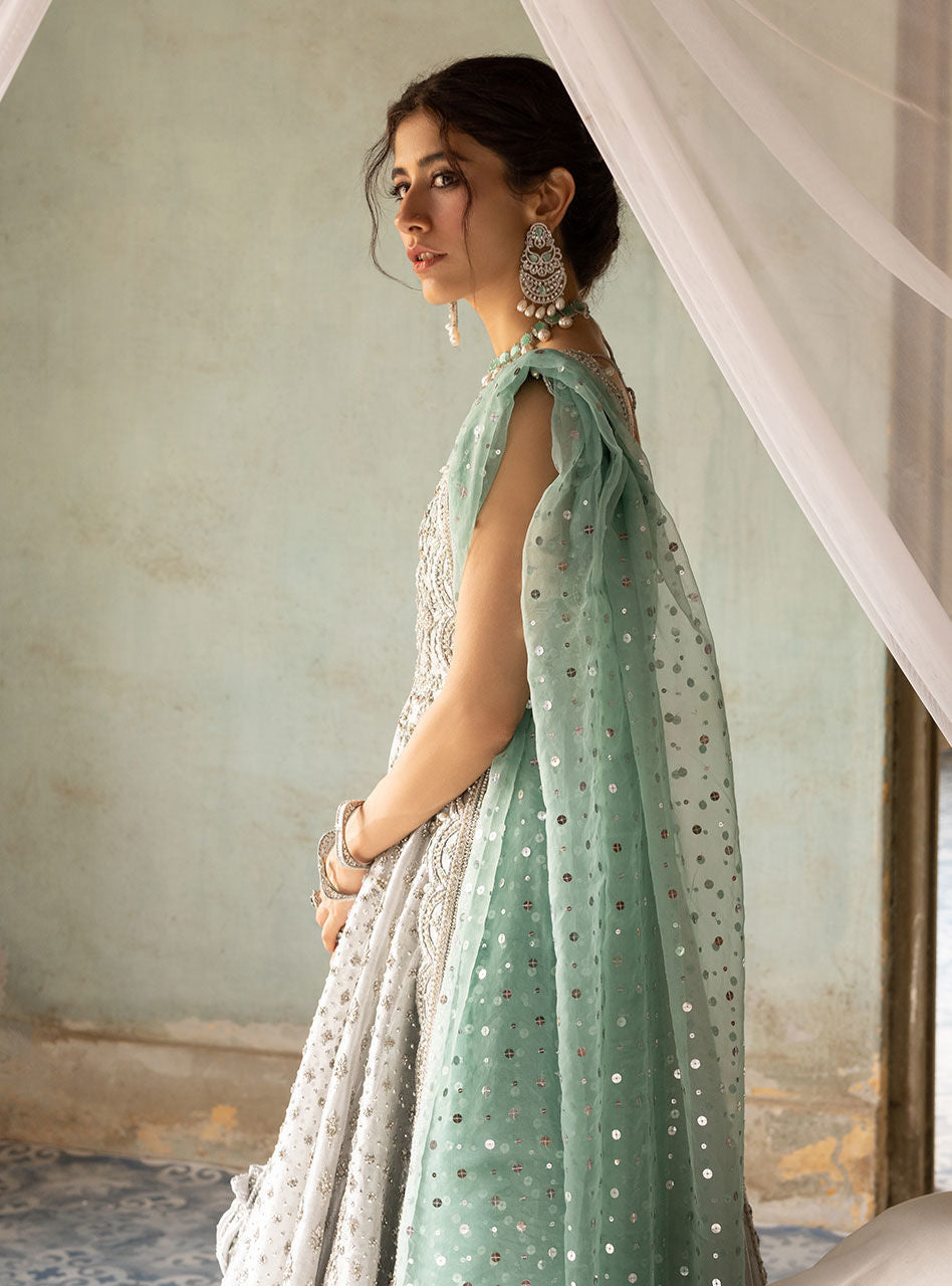 Zainab Chottani Shahnoor - ZÉVA