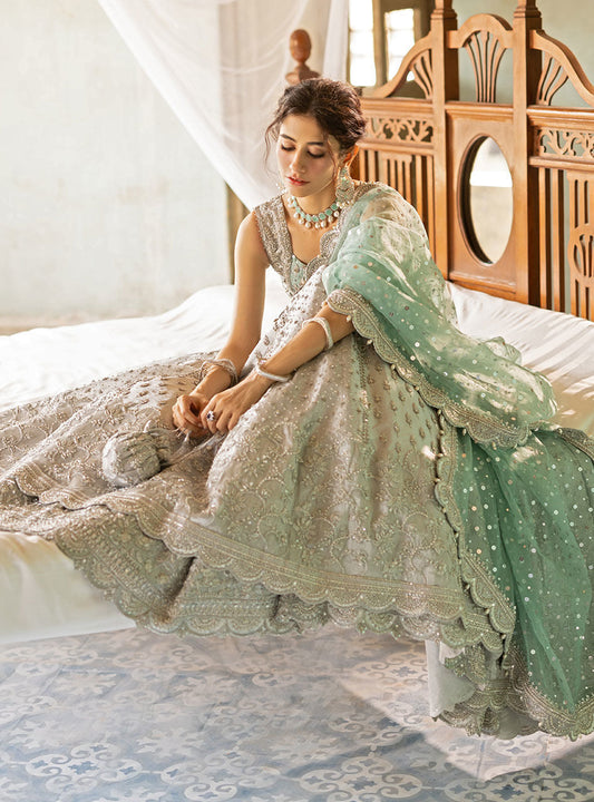 Zainab Chottani Shahnoor - ZÉVA