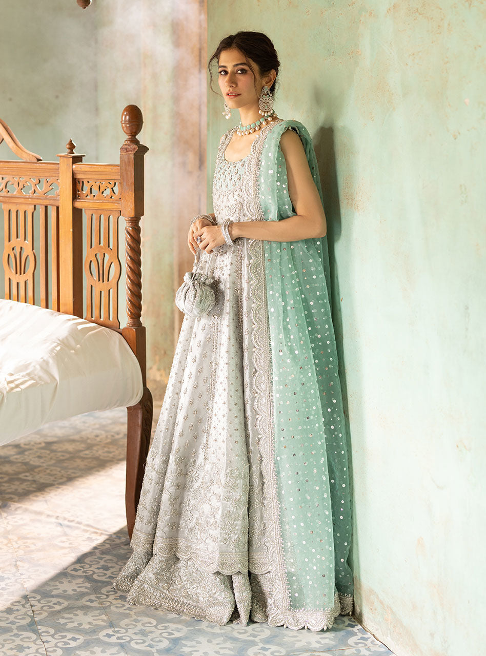 Zainab Chottani Shahnoor - ZÉVA