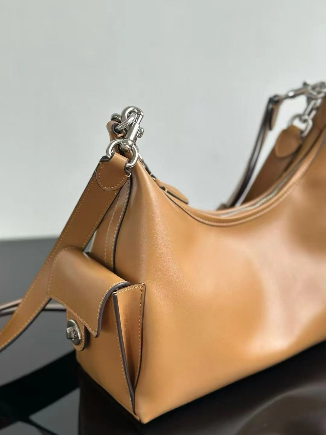 Coach Pocket Juliet Bag 30