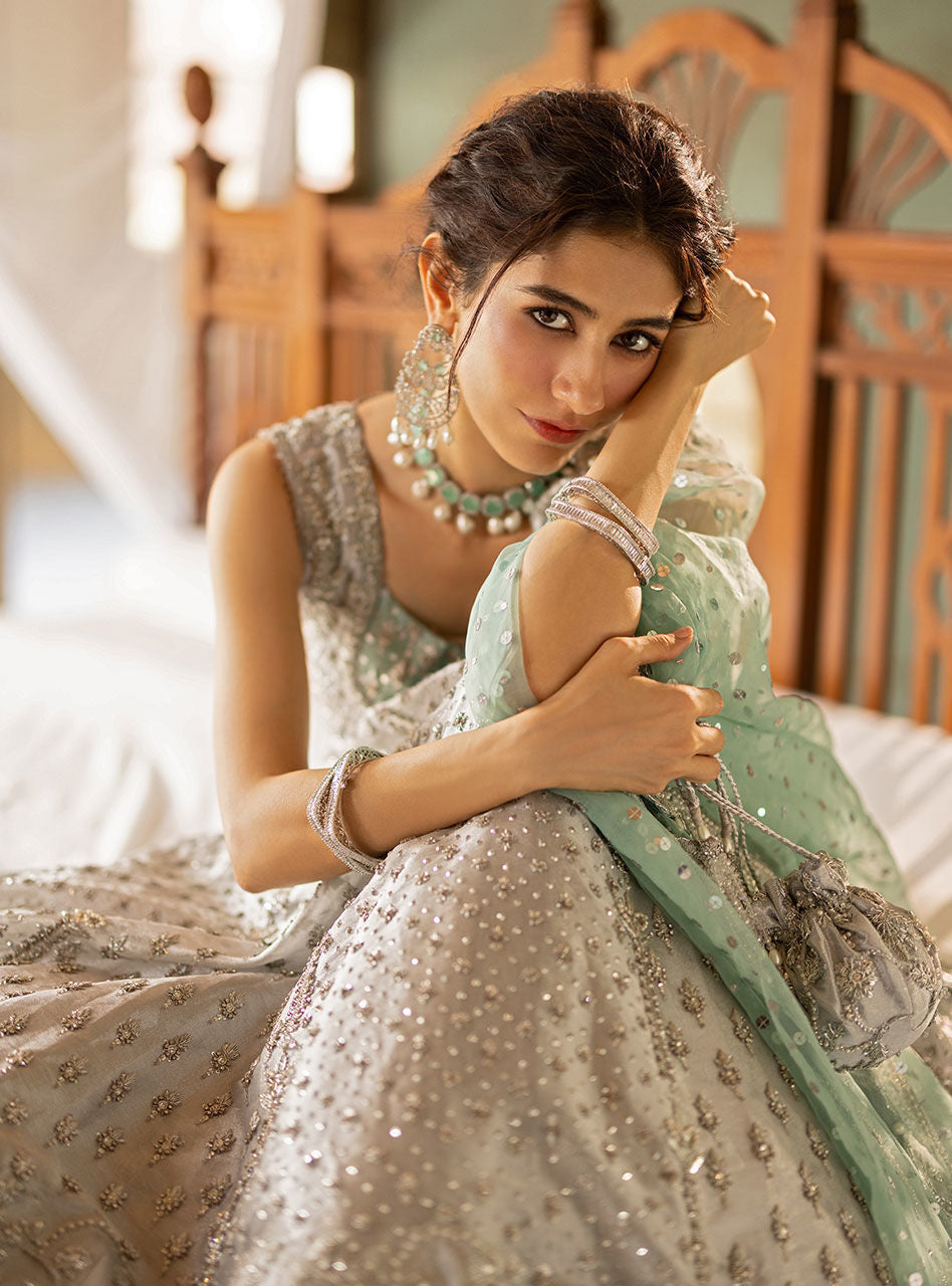 Zainab Chottani Shahnoor - ZÉVA