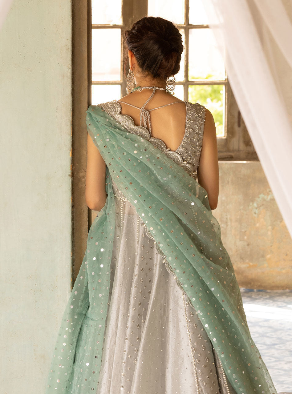 Zainab Chottani Shahnoor - ZÉVA