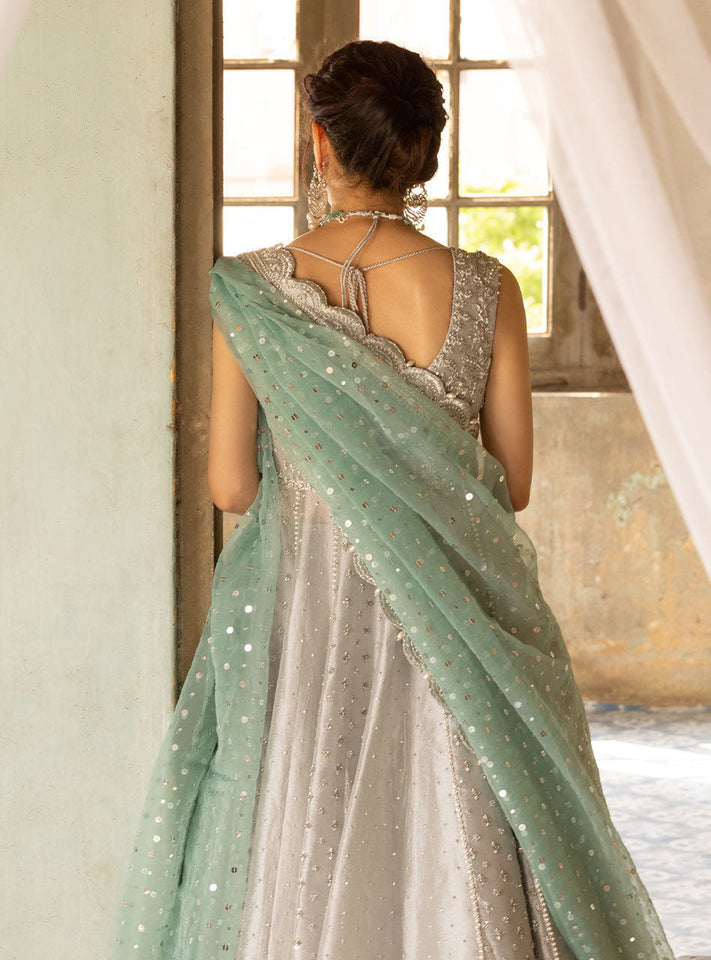 Zainab Chottani Shahnoor - ZÉVA