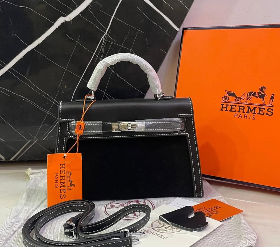 Hermès Kelly Pochette Swift leather with Brand Box