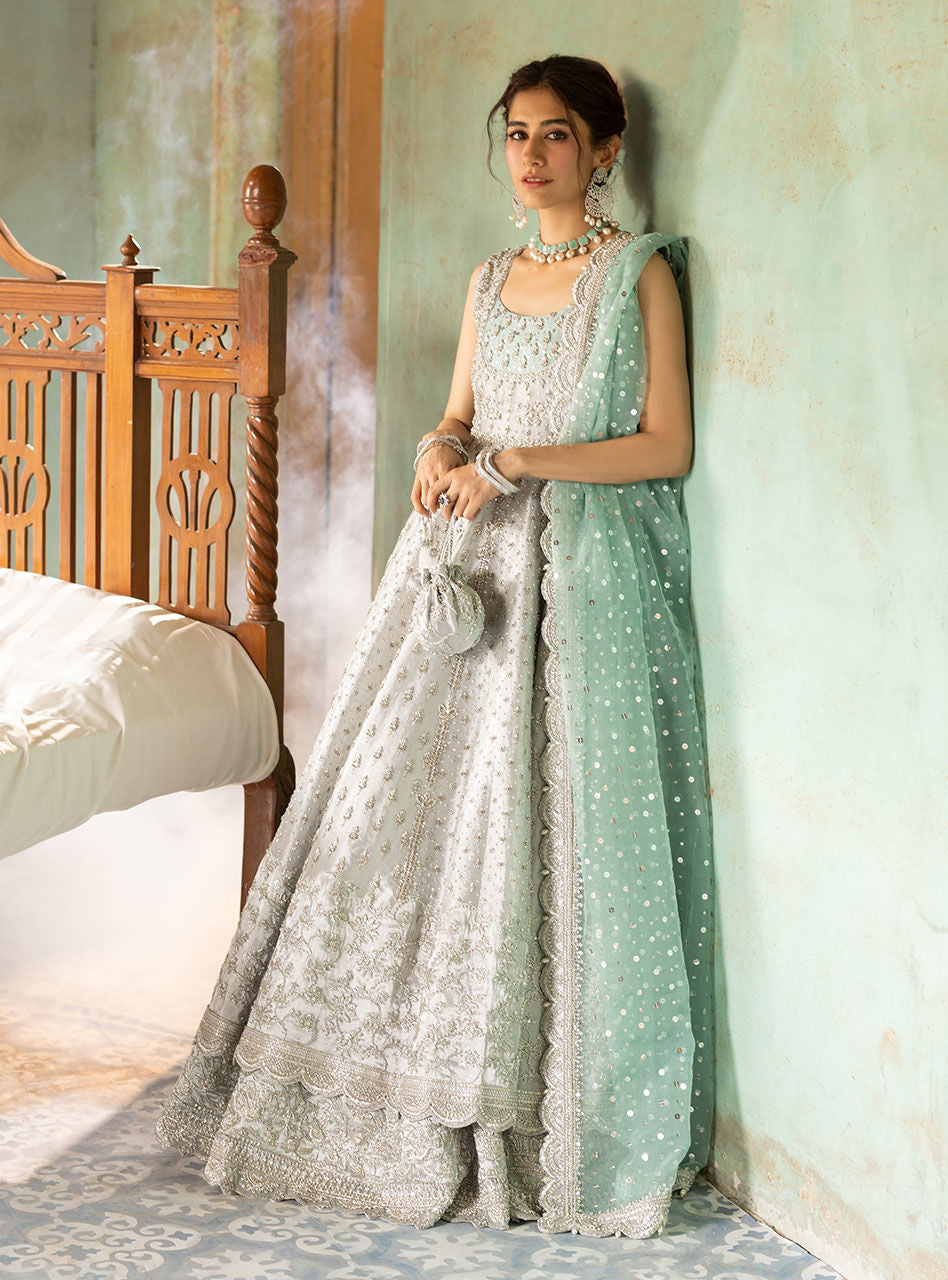 Zainab Chottani Shahnoor - ZÉVA