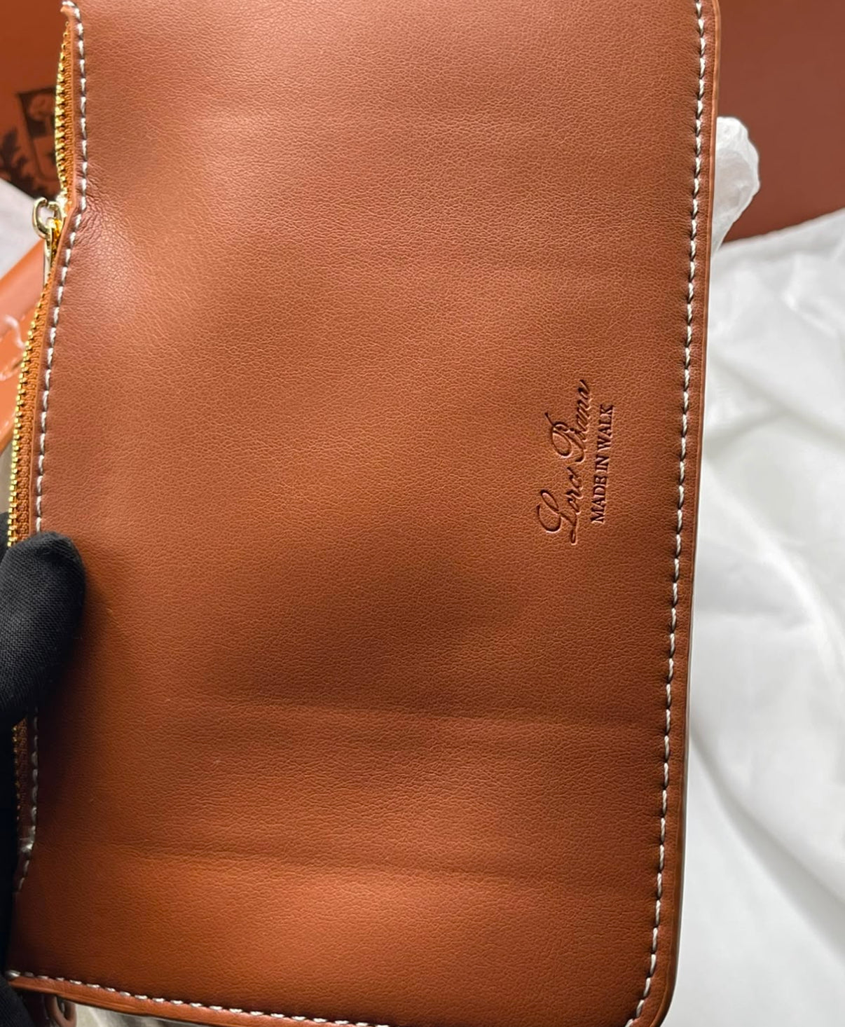 Loro piana Loom L25 with Brand Box