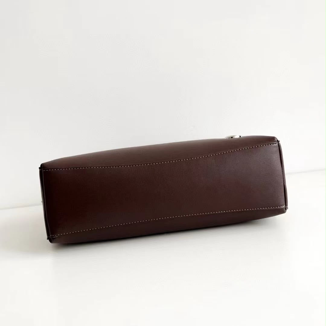 Coach Pocket Juliet Bag 30