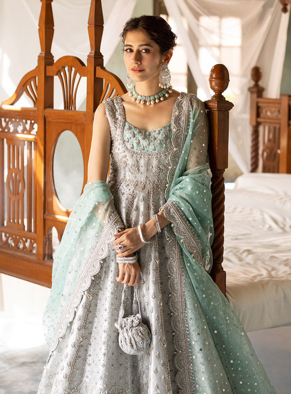 Zainab Chottani Shahnoor - ZÉVA