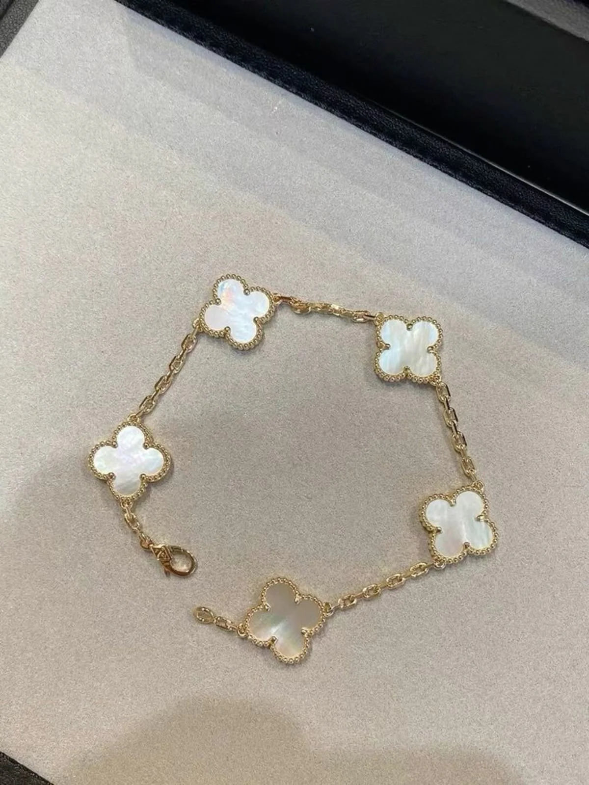 White clover bracelet