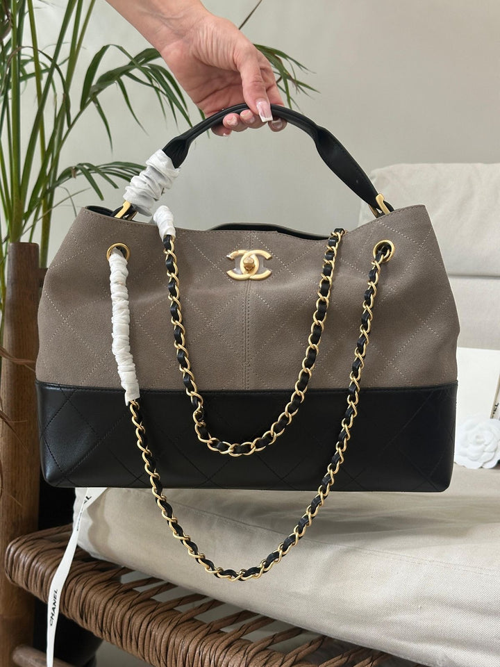 Chanel 25A hobo bag with brand box