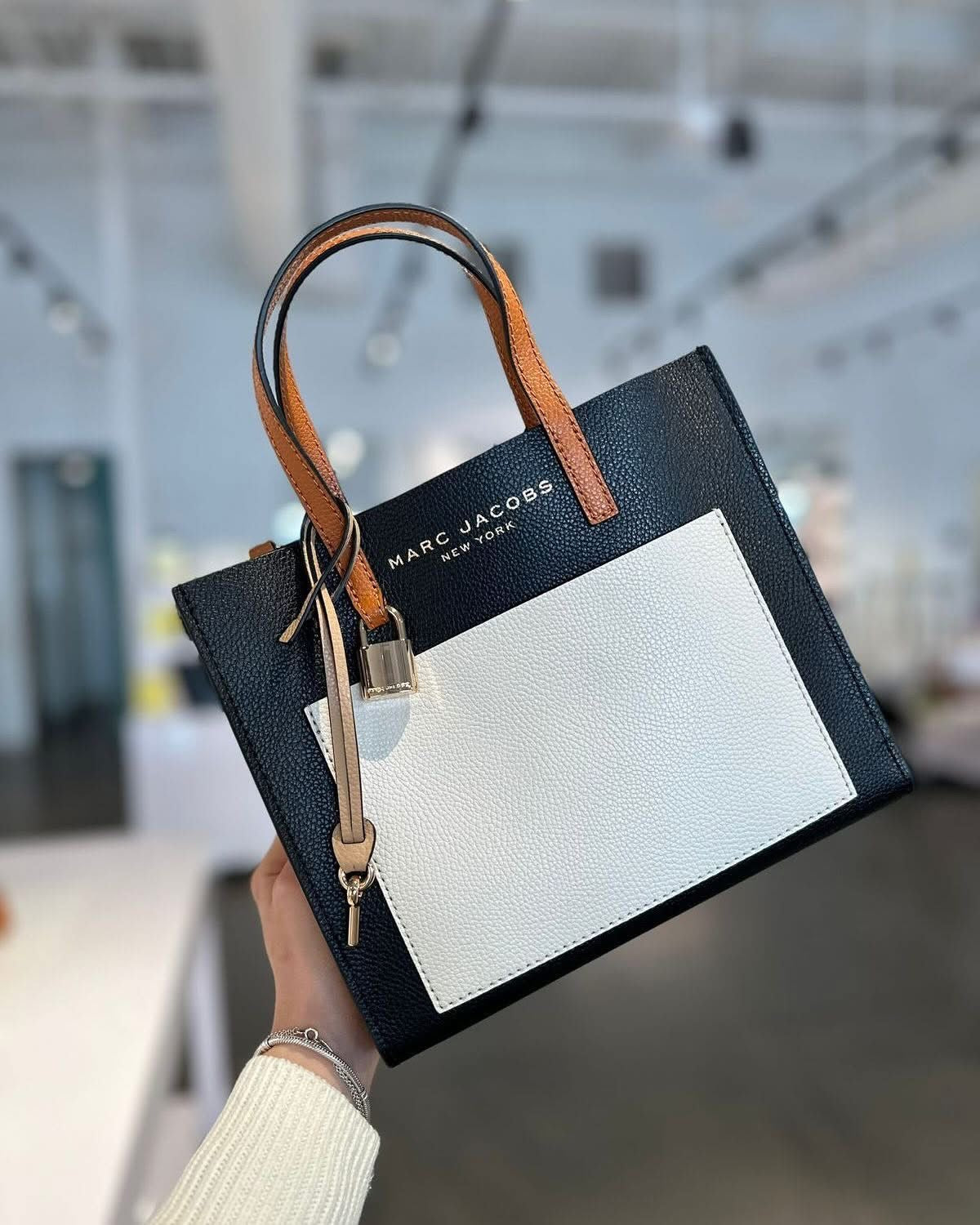 Marc JacobsMini Grind Leather Tote Bag