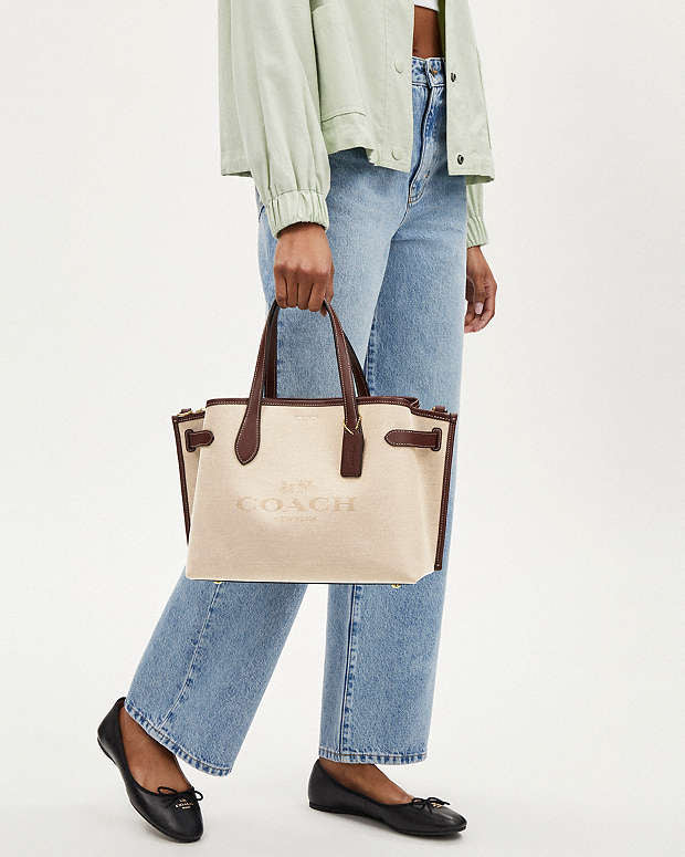 Hanna Carryall Bag With Coach