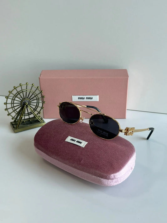 MIU MIU Sunglasses with box