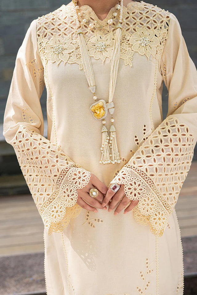 Mushq Off White Luxury Lawn Collection - ZÉVA