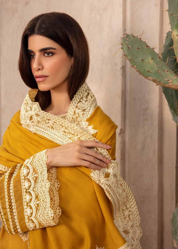 Crimson lawn Embroidered - ZÉVA