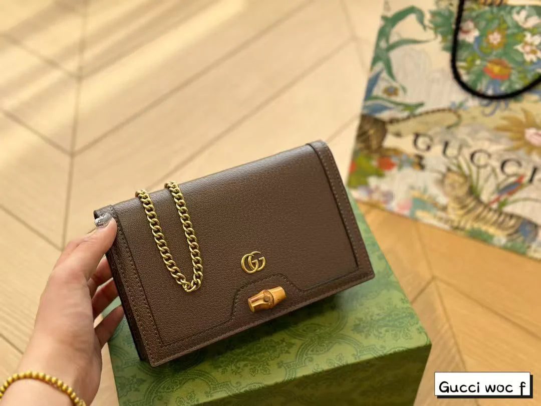 GUCCI Diana with Brand Box
