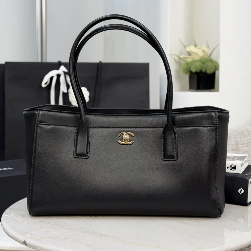 CHANEL 26S Small Tote with Brand Box